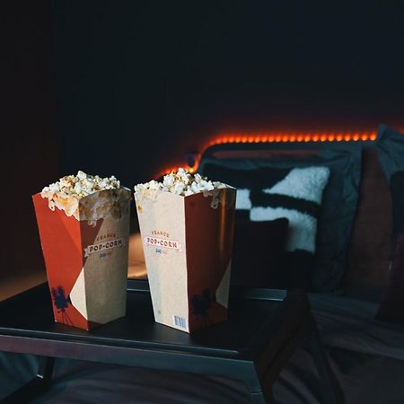 Cinema Room L'Unique Experience By Noma Saint-Etienne  Kültér fotó
